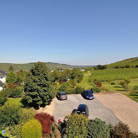 Weingut Gehlen-Cornelius Hotel Brauneberg Bagian luar foto